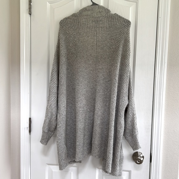 American Eagle cardigan - Picture 3 of 4